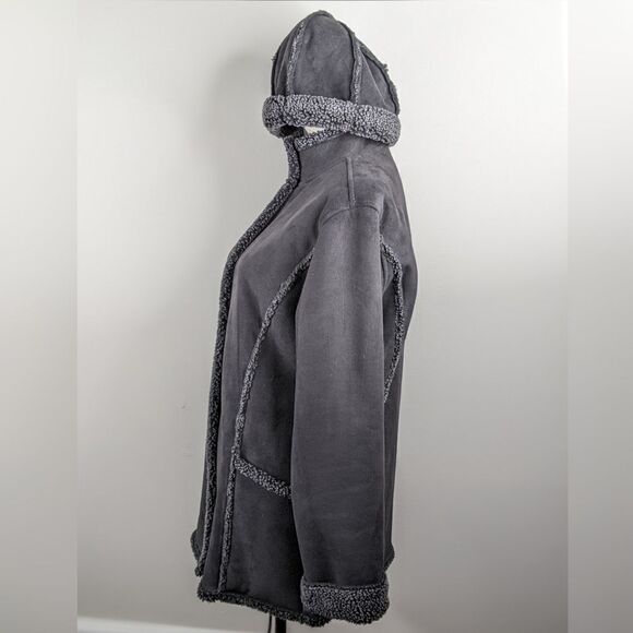 L.L. BEAN Faux Suede Sherpa Lined Coat with Matching Hat - Picture 12 of 16